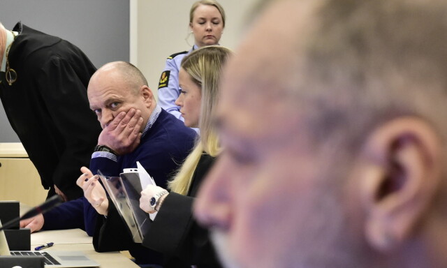 - Cappelen ringte Jensen og rømte fra politiet på øyparadis